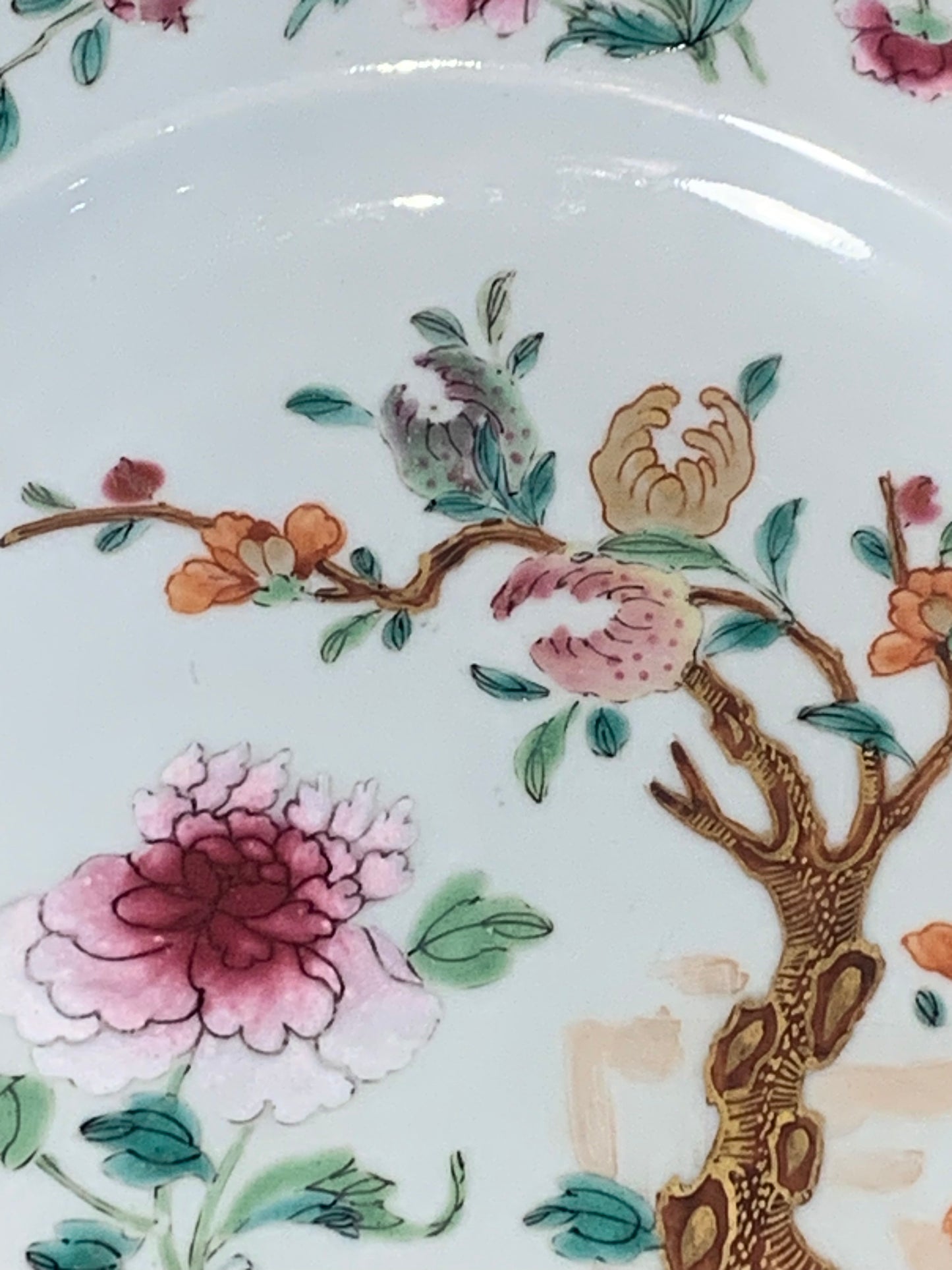 Antique Qing Dynasty Plate. Chinese 18th Century Qianlong Famille Rose Decorated Porcelain Plate, Qing Dynasty.